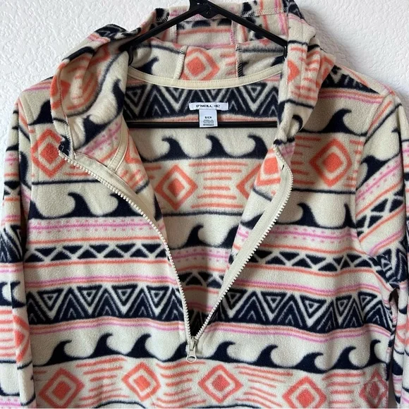O'Neill Cream and Black Patterned Quarter Zip-Up women’s Small Hoodie Sweater - Picture 3 of 10